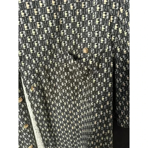 Men’s Summa Short Sleeve Button Up gray/green and cream print size L - Picture 3 of 3